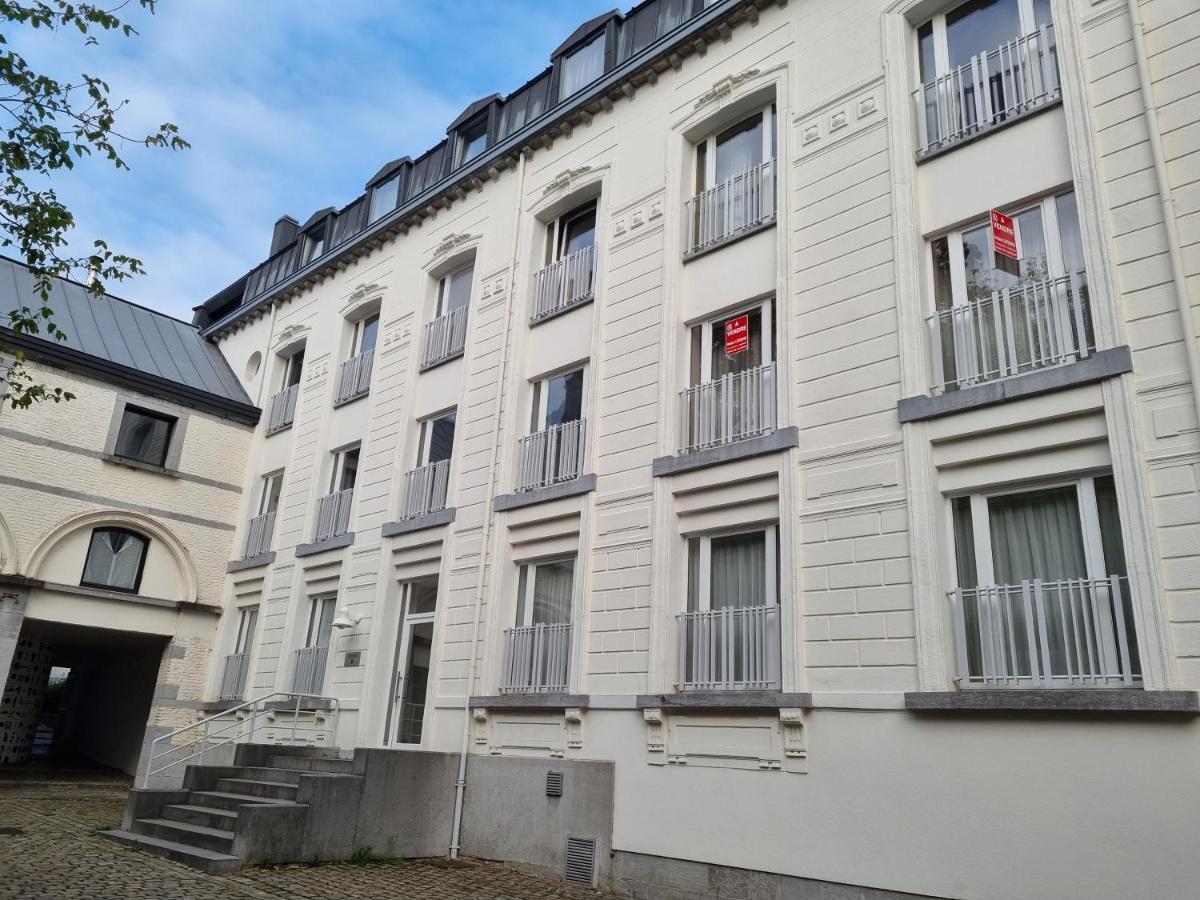 Logement Dans Le Coeur Historique De Mons Ngoại thất bức ảnh